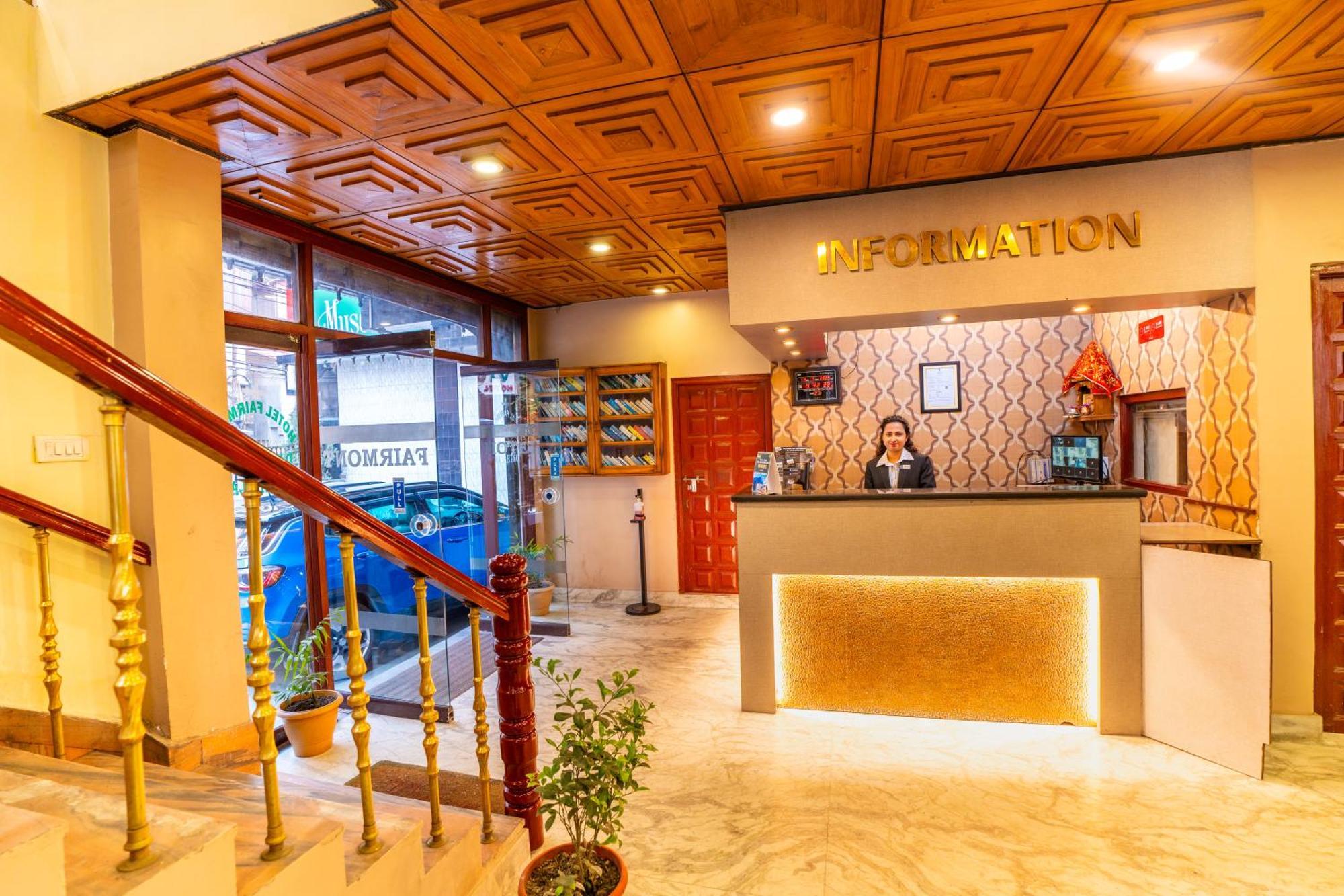 Muscatel Fairmont - 100 Mts From Mall Road Дарджилинг Экстерьер фото