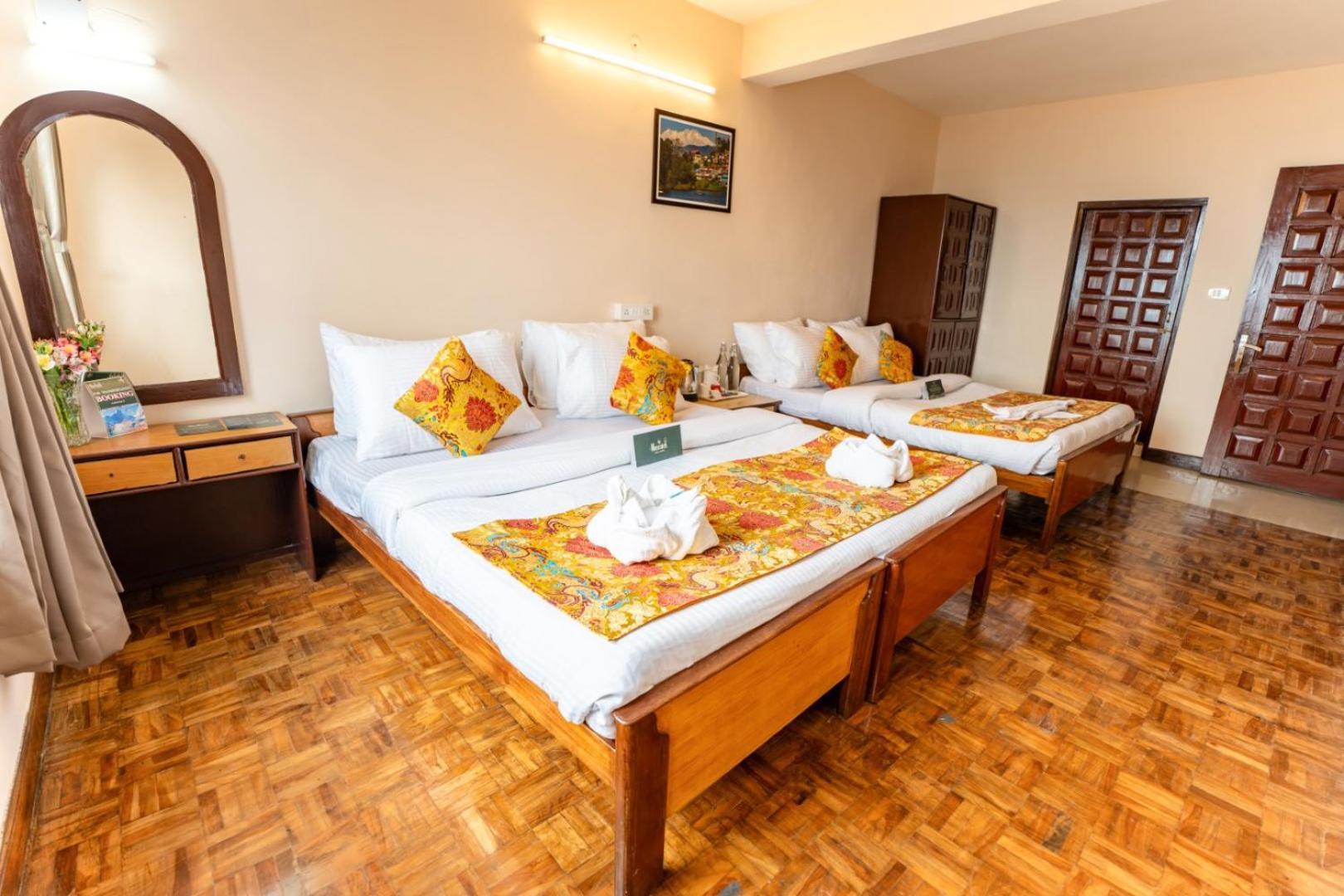 Muscatel Fairmont - 100 Mts From Mall Road Дарджилинг Экстерьер фото