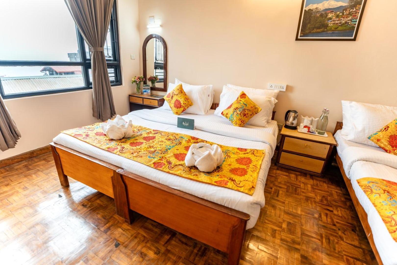 Muscatel Fairmont - 100 Mts From Mall Road Дарджилинг Экстерьер фото