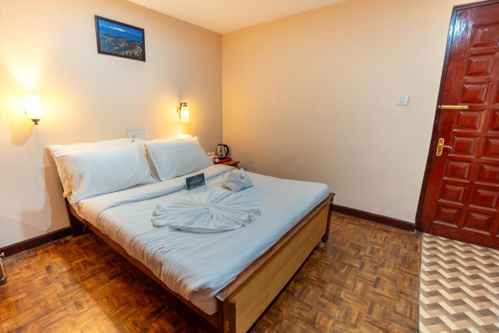 Muscatel Fairmont - 100 Mts From Mall Road Дарджилинг Экстерьер фото
